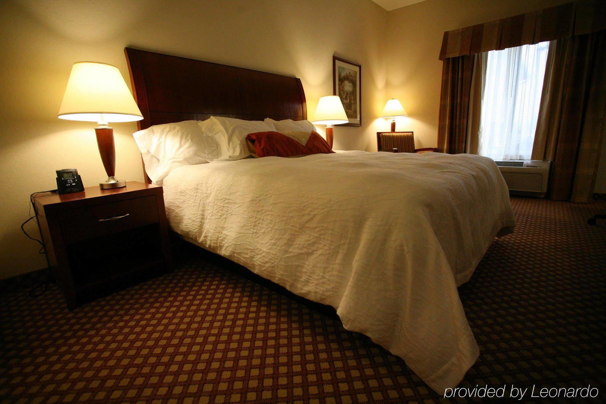 Hilton Garden Inn Элкхарт Номер фото